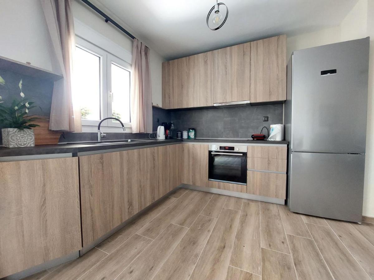 Pine Lodge Кавала Екстериор снимка