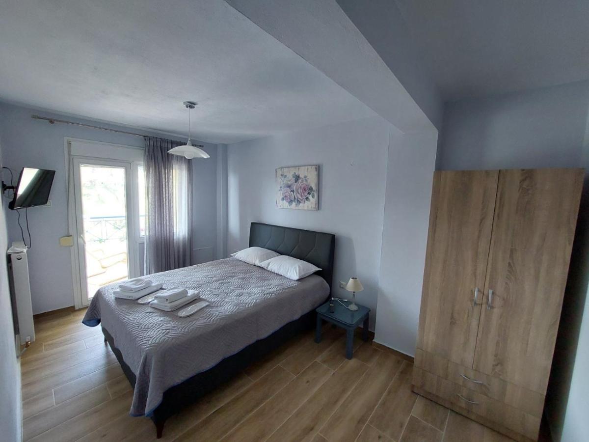 Pine Lodge Кавала Екстериор снимка