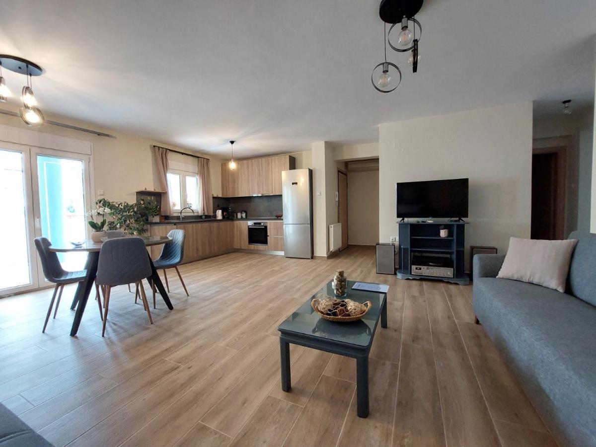 Pine Lodge Кавала Екстериор снимка